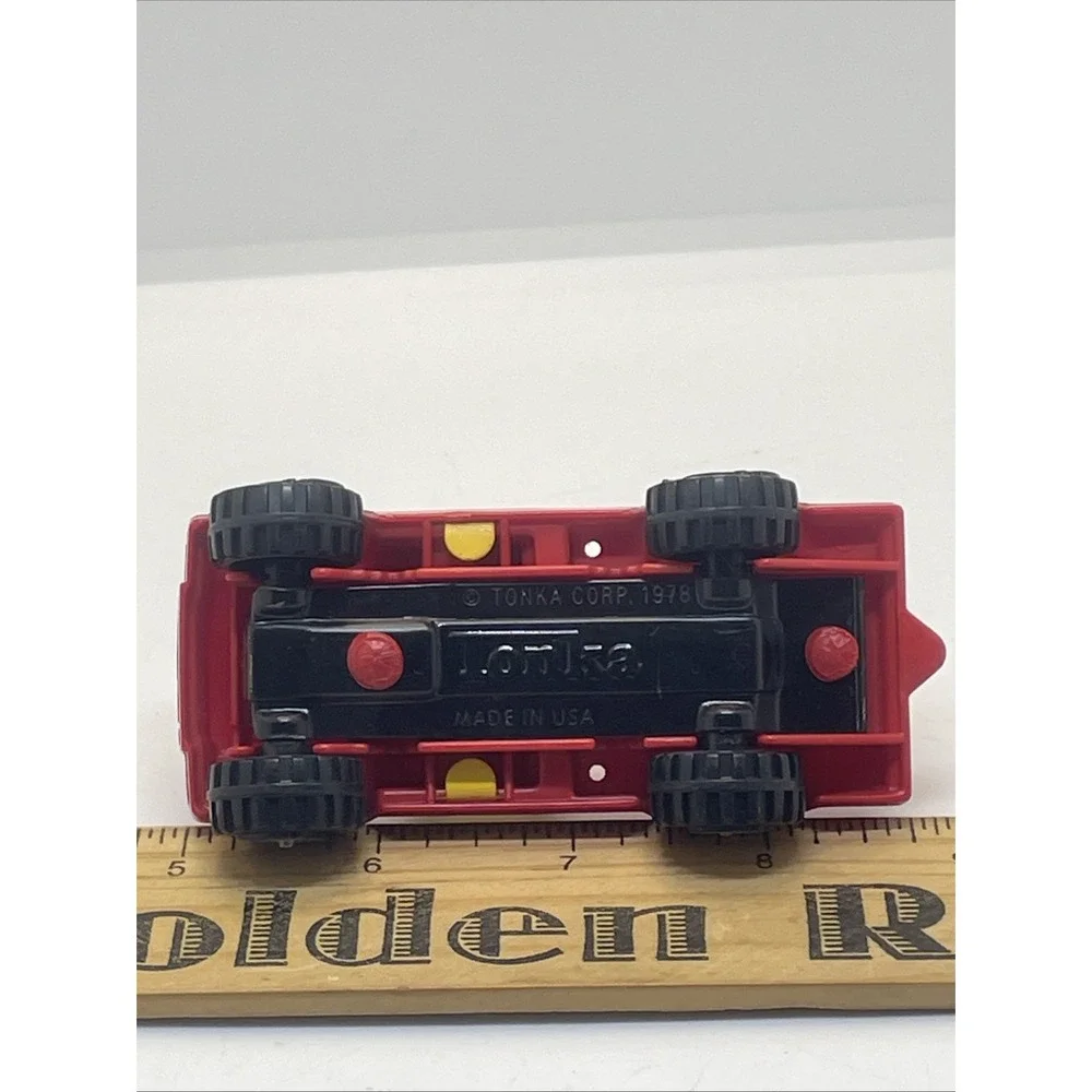 Vintage 1978 TONKA Red & Yellow 3.15/16th Pickup Truck Pressed Metal Plastic Car